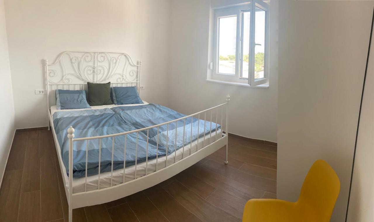 Daniela Family Apartment - Top Floor - New & Quite Location - Great Sea & Island View Вир Екстер'єр фото